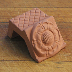 Tudor Rose Pot Feet - Outdoor Decor