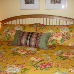 Bedrooms - Bed Pillows