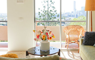 My Houzz: Mid-Century Apartment in Brisbane Admires the View