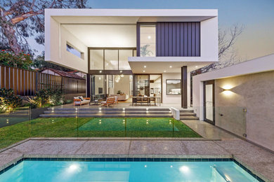 Photo of a mid-sized modern exterior in Perth.
