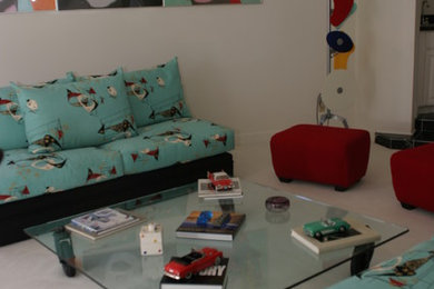 Trendy living room photo in San Francisco with white walls