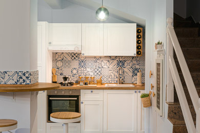 Beach style kitchen photo