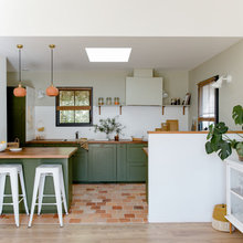Houzz Tour: A New-build Island Home that References Local Style