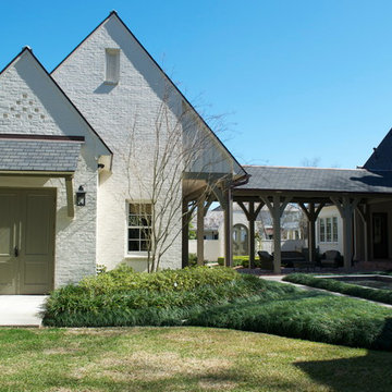 Majestic Oaks Residence