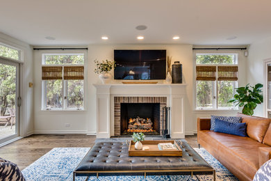 Example of a transitional family room design in Chicago