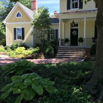 Traditional Style Full Landscape Design