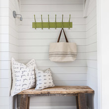 Entry/shoe Chapel