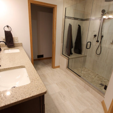 Traditional Bathroom with Tiled Shower with Pebble Stone Shower Floor