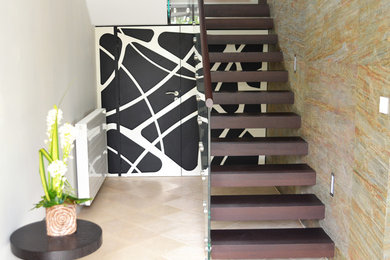 Design ideas for a contemporary staircase in Le Havre.