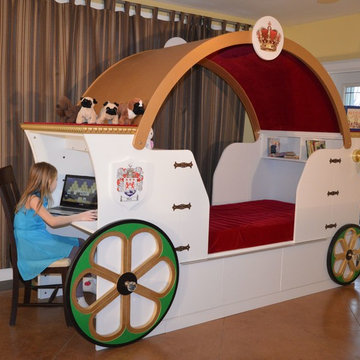 Triple Crown Bed