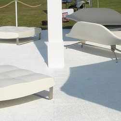 Island Outdoor Seat by Serralunga - Patio Furniture And Outdoor Furniture