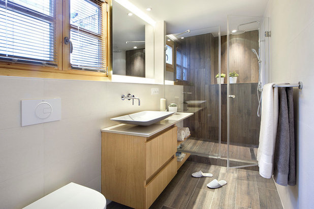 Contempor&aacute;neo Cuarto de ba&ntilde;o by Egue y Seta