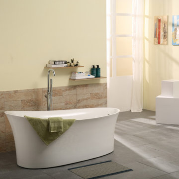 Loja 67" x 33" Soaking Bathtub in White Finish