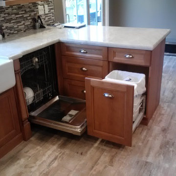 Kitchen FP475 Columbia Cabinets Clear Alder Wheatfield stain