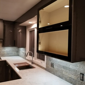 Bloomfield Modern Kitchen EuroStyle