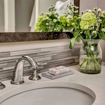 Lakemont Hall Bathroom