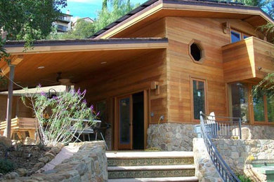 Example of a danish exterior home design in Los Angeles