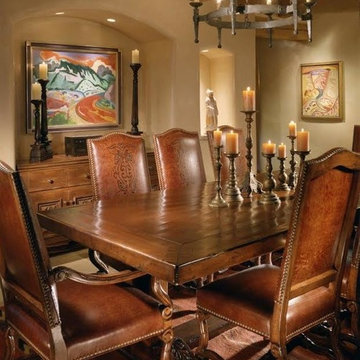 Traditional Style Home: Dining Room