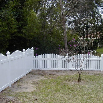 IMPERIAL VINYL PICKET FENCE