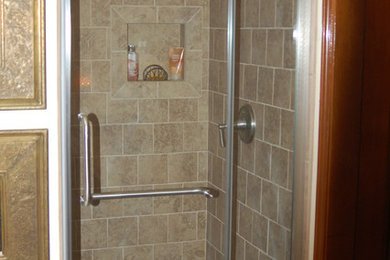 Bathroom - traditional bathroom idea