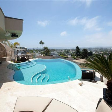 Aquamarine Glass Tiled Pool