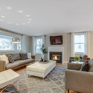 Wonderful Lake Bluff Showhome-