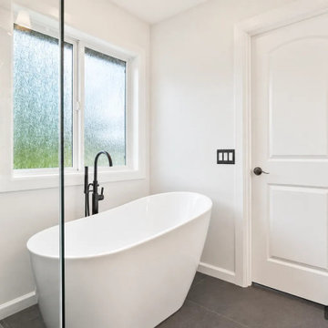 Bathroom Water Damage Repair in Gem Heights, Puyallup