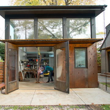 Front Entrance - Johnson Art Studio / Garage