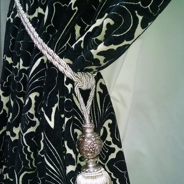 Bespoke Made to Measure Curtains & Pelmets