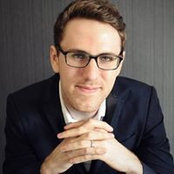 James Francis's photo