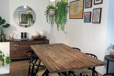 This is an example of a dining room in Sydney.