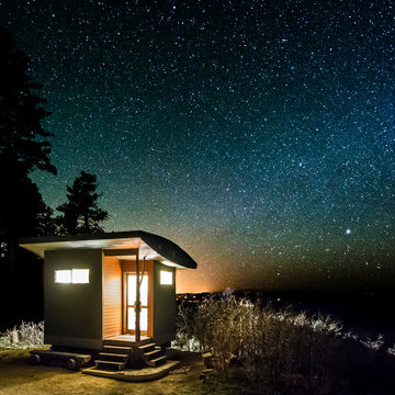 Lama Foundation Hut