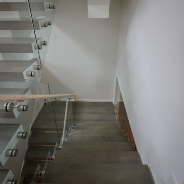 Project #80 | Mono-Beam Staircase with Glass Panels