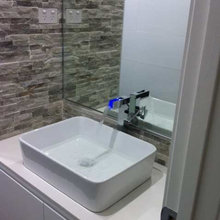 Guest room bath