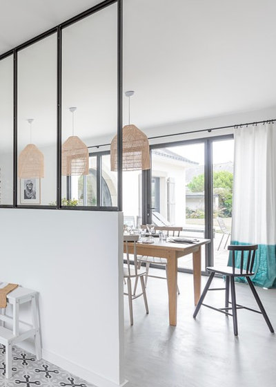 Scandinavian Dining Room by Into interior design