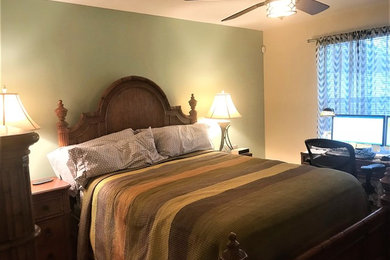 マイアミにある地中海スタイルのおしゃれな寝室のレイアウト