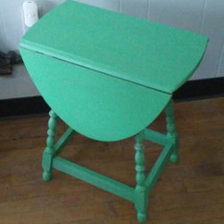 Green Painted Refurbished End Table - Side Tables And End Tables