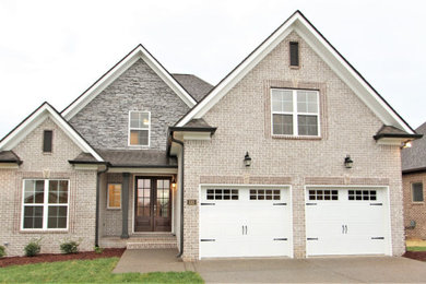 Home design - traditional home design idea in Nashville