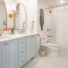 Girls'bathroom