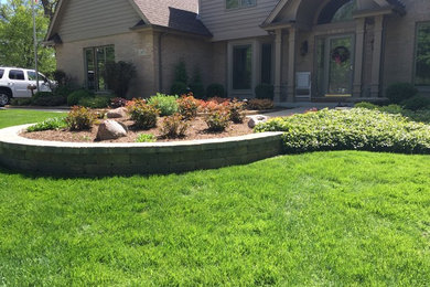 Trendy exterior home photo in Chicago