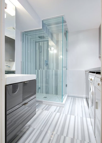Современный Ванная комната by Andrew Snow Photography