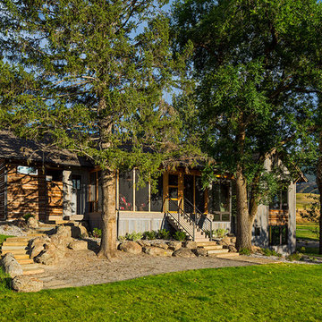 Lazy Heart Ranch | Screened Porch Exterior