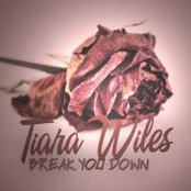Tiara Wiless foto