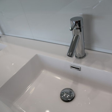 Bathroom remodeling - Los Angeles, CA.
