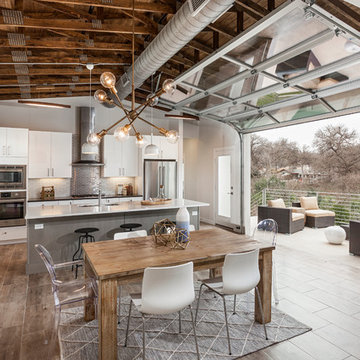 Lakeside Residence