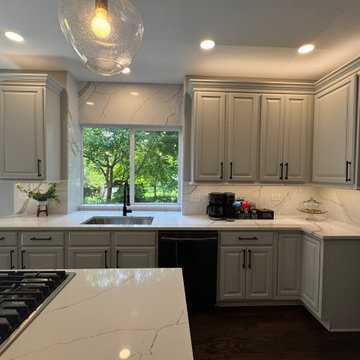 Function Meets Style: A Kitchen Designed for Living & Entertaining