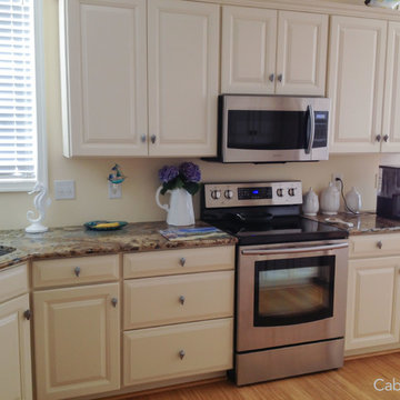 Cabinets.com | Jupiter Maple Antique White Cabinets
