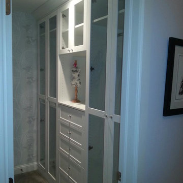 Dressing Rooms/Walk-In Closets