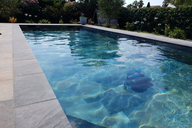 Foto de piscina marinera con entablado