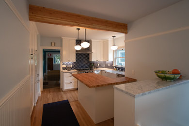 Inspiration for a contemporary kitchen remodel in Portland